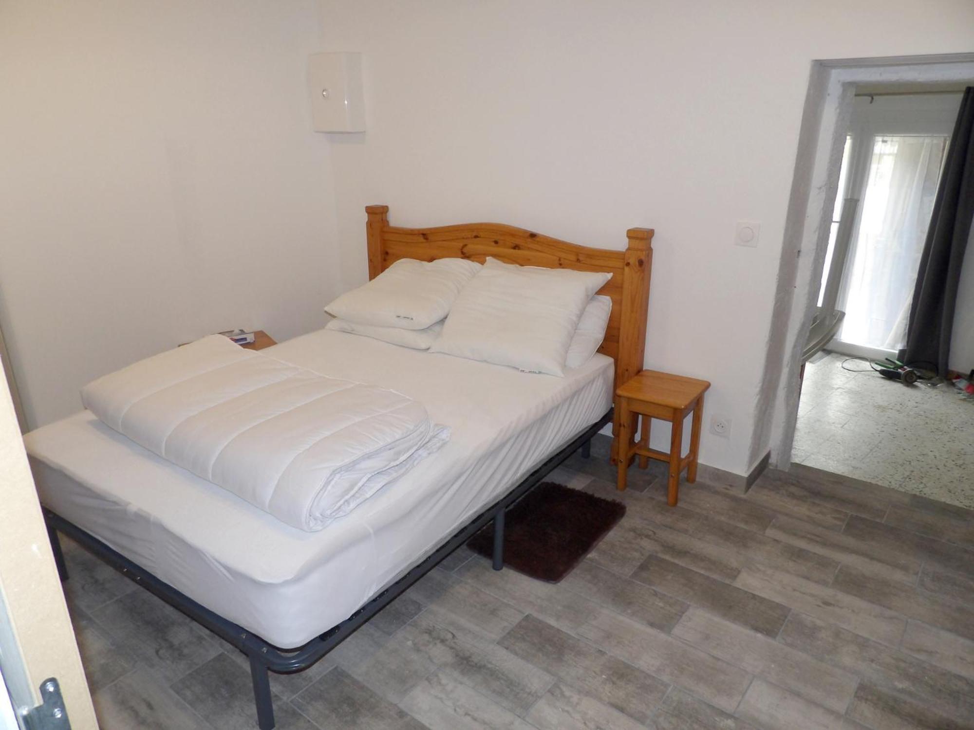 Studio Chez Steph Eyguieres Екстер'єр фото