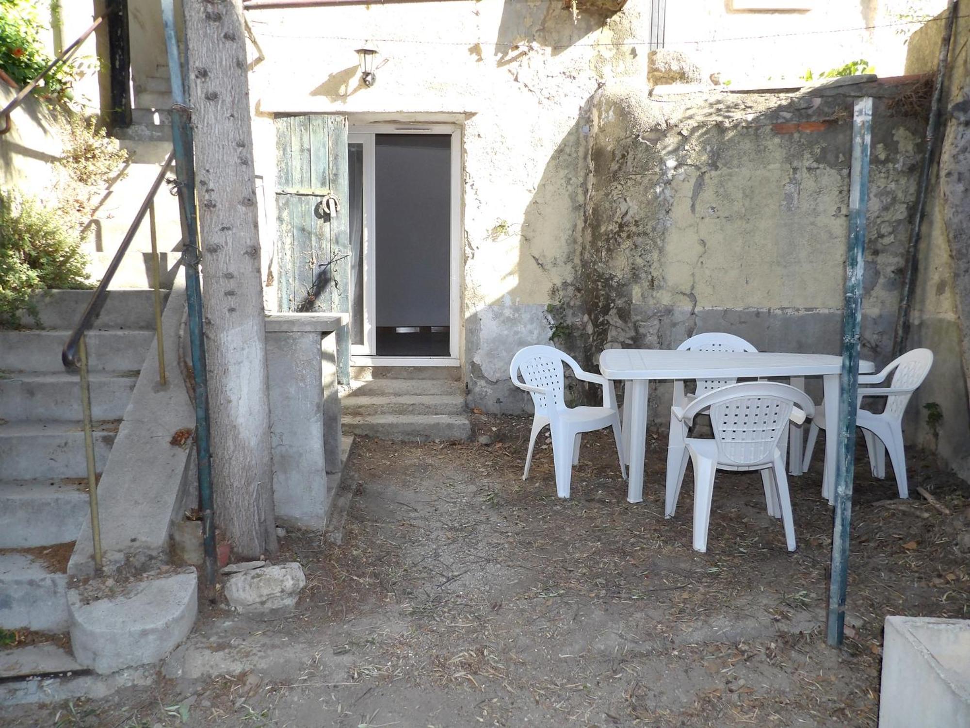 Studio Chez Steph Eyguieres Екстер'єр фото